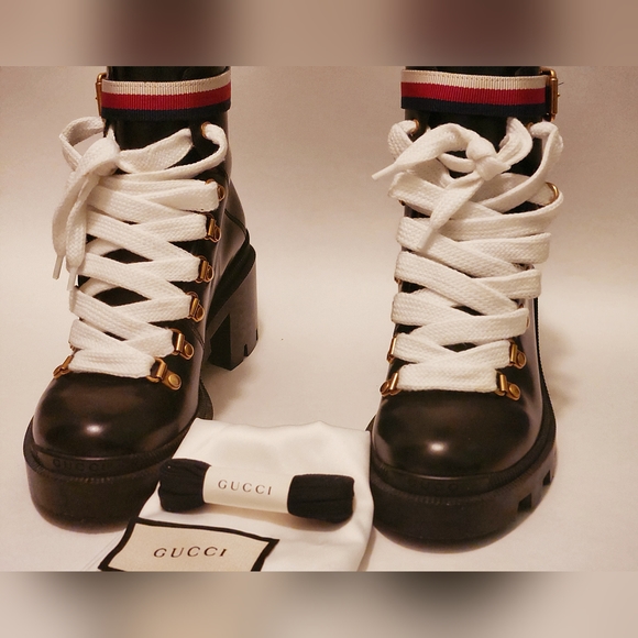 GUCCI Leather Ankle Boot with Belt 35.5 - Picture 5 of 8